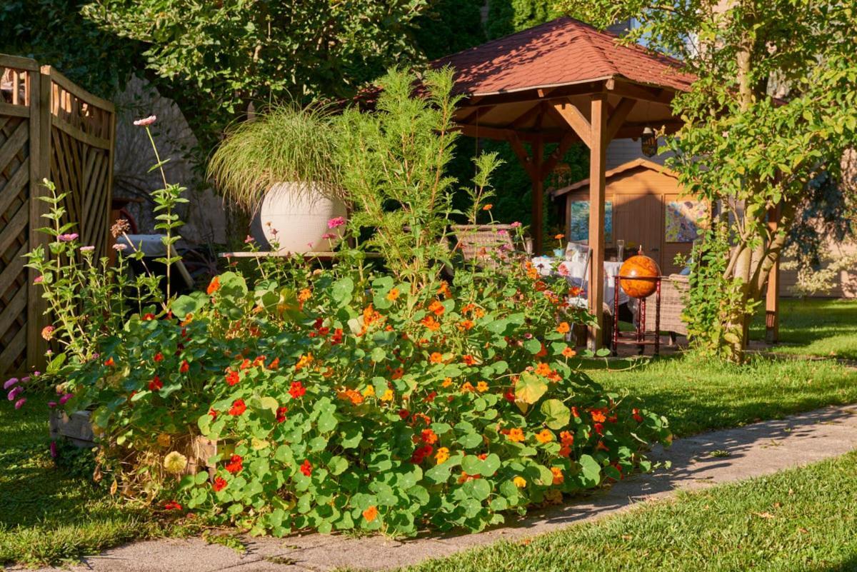 Gasthof Hametner Mit Innviertlerhof Mit Direktem Zugang Zur Therme Mediterrana Durch Unseren Garten! باد هول المظهر الخارجي الصورة